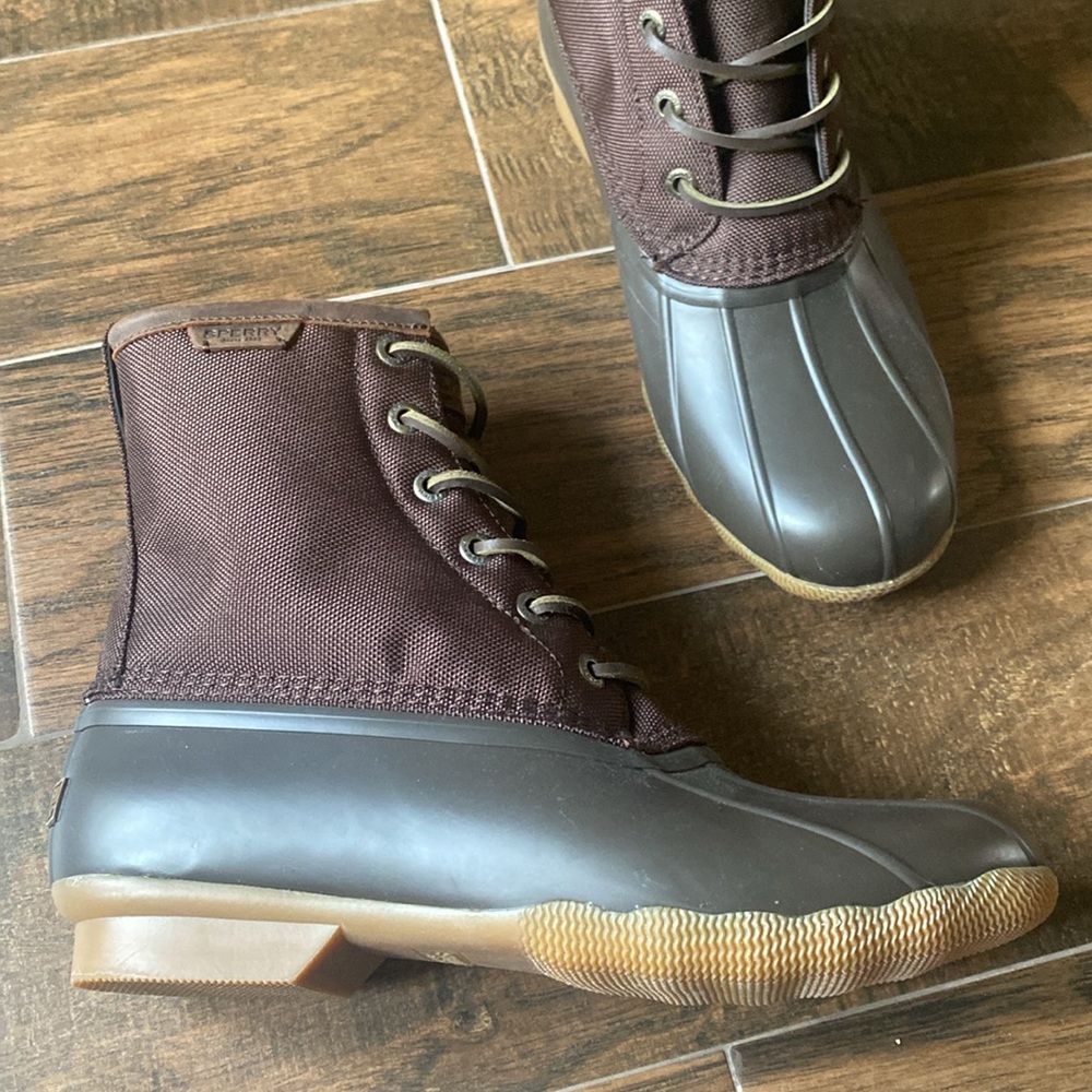 Sperry rain boots